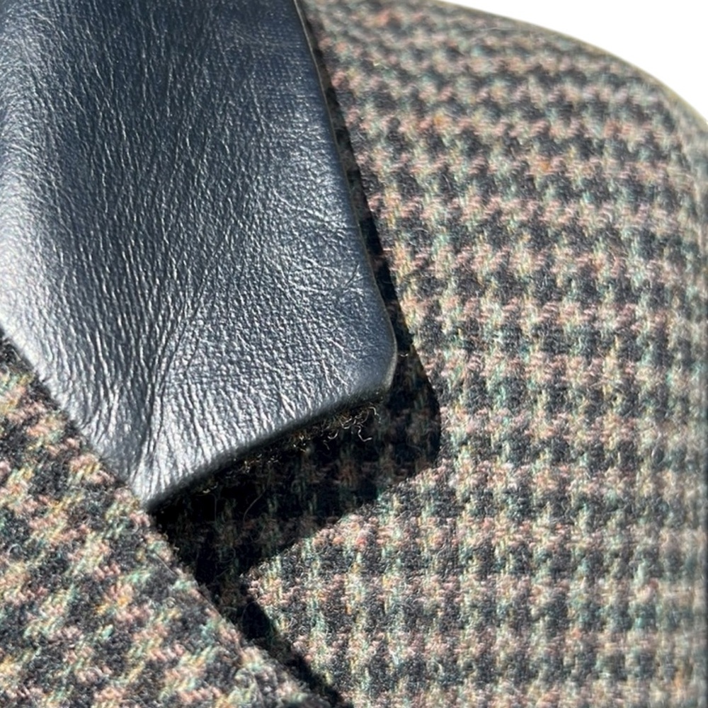 Braebrook Vintage wool houndstooth blazer leather collar & a cinched waist. 9/10 - Picture 12 of 15